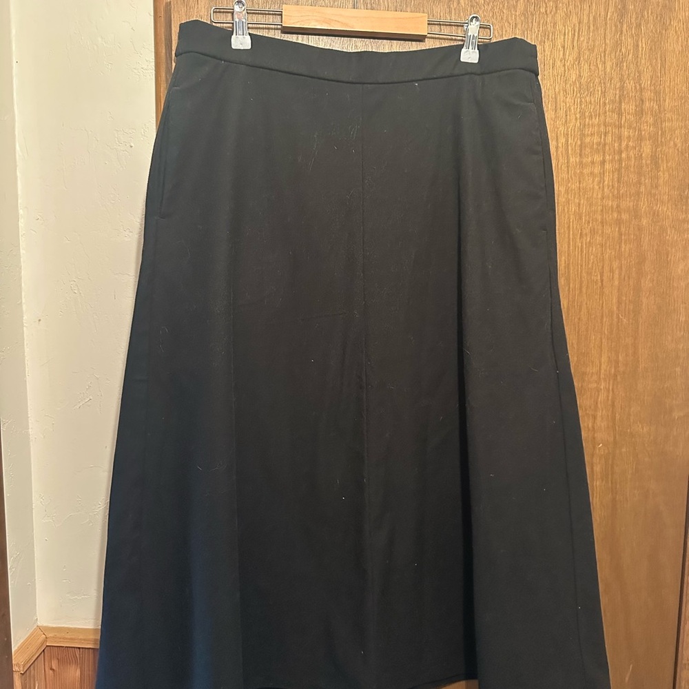 Elegant Black Women's Skirt